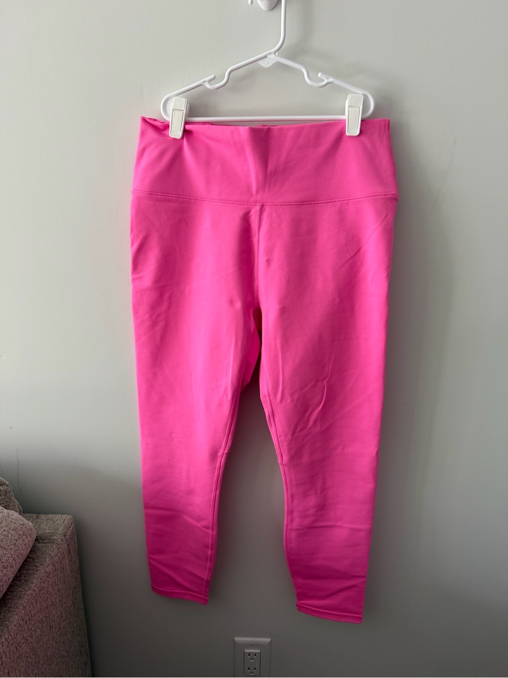 Fabletics Bright Pink Women's Leggings